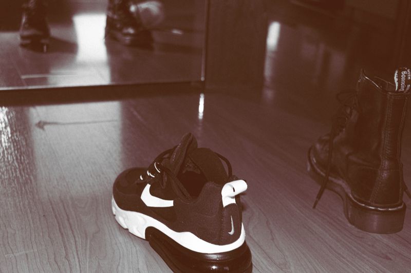 © Ariana Suárez - Dependence in decisions such as which shoe is better