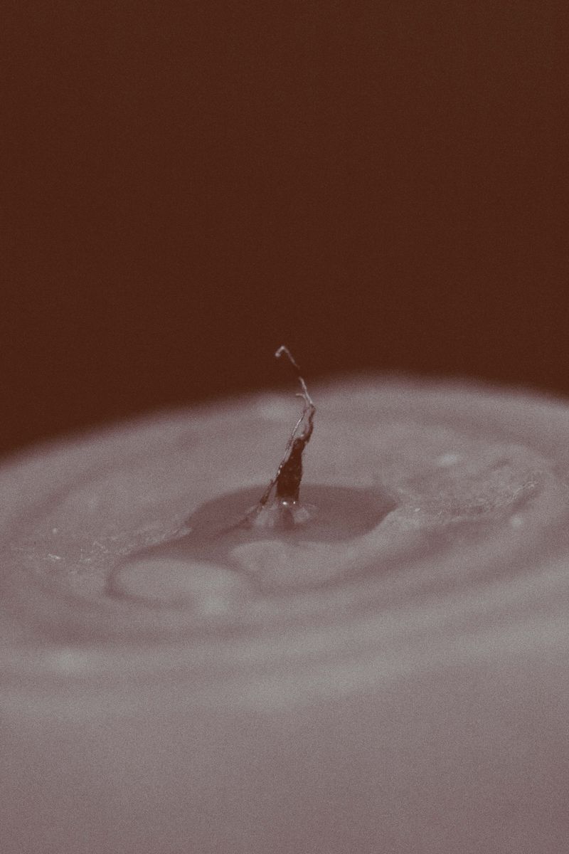 © Ariana Suárez - Image from the Love is a candle flame, it fades away photography project