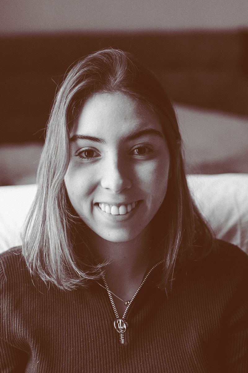 © Ariana Suárez - Image from the Love is a candle flame, it fades away photography project