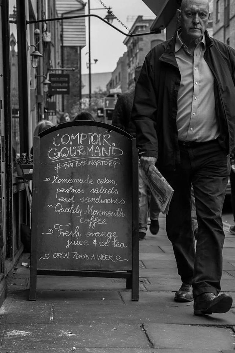 © Ariana Suárez - Image from the BERMONDSEY, LONDON photography project