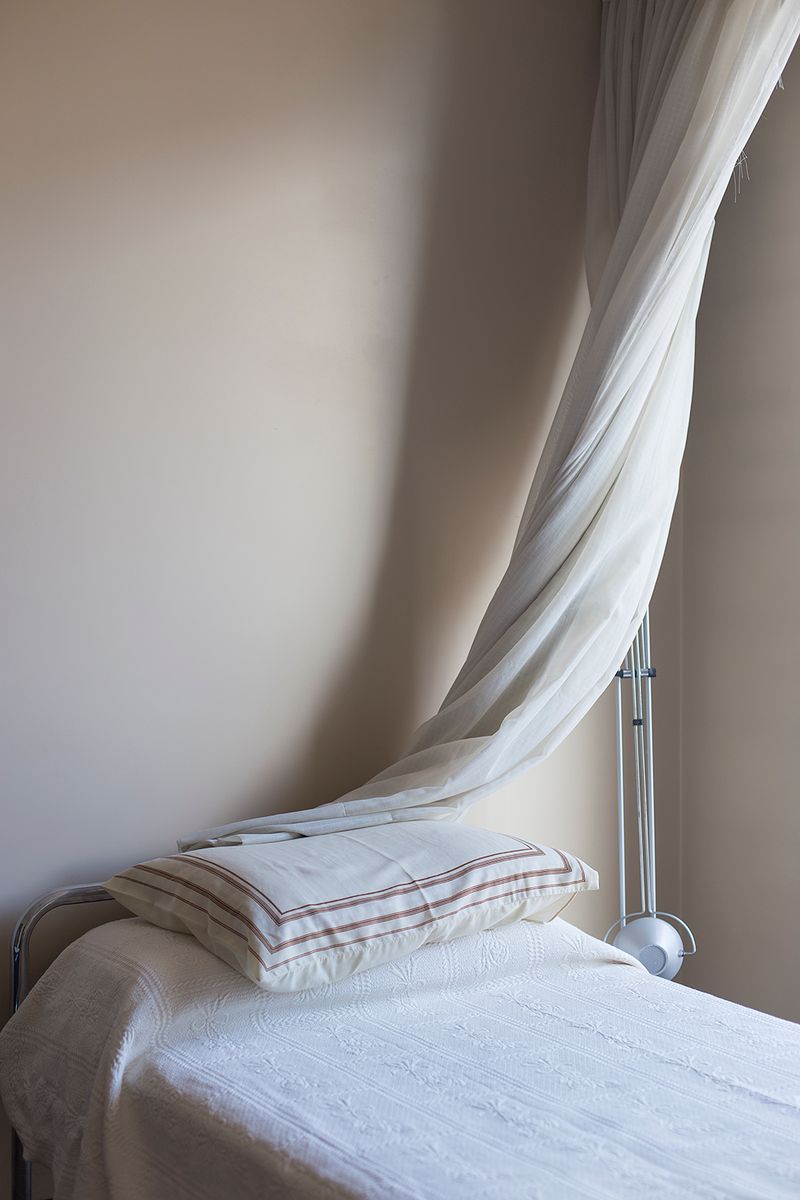 © Natalia Dana - Image from the Tzniut photography project