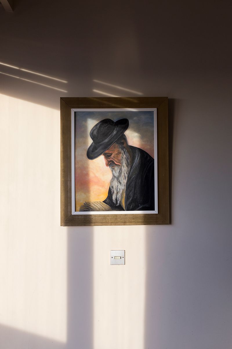 © Natalia Dana - Image from the Tzniut photography project