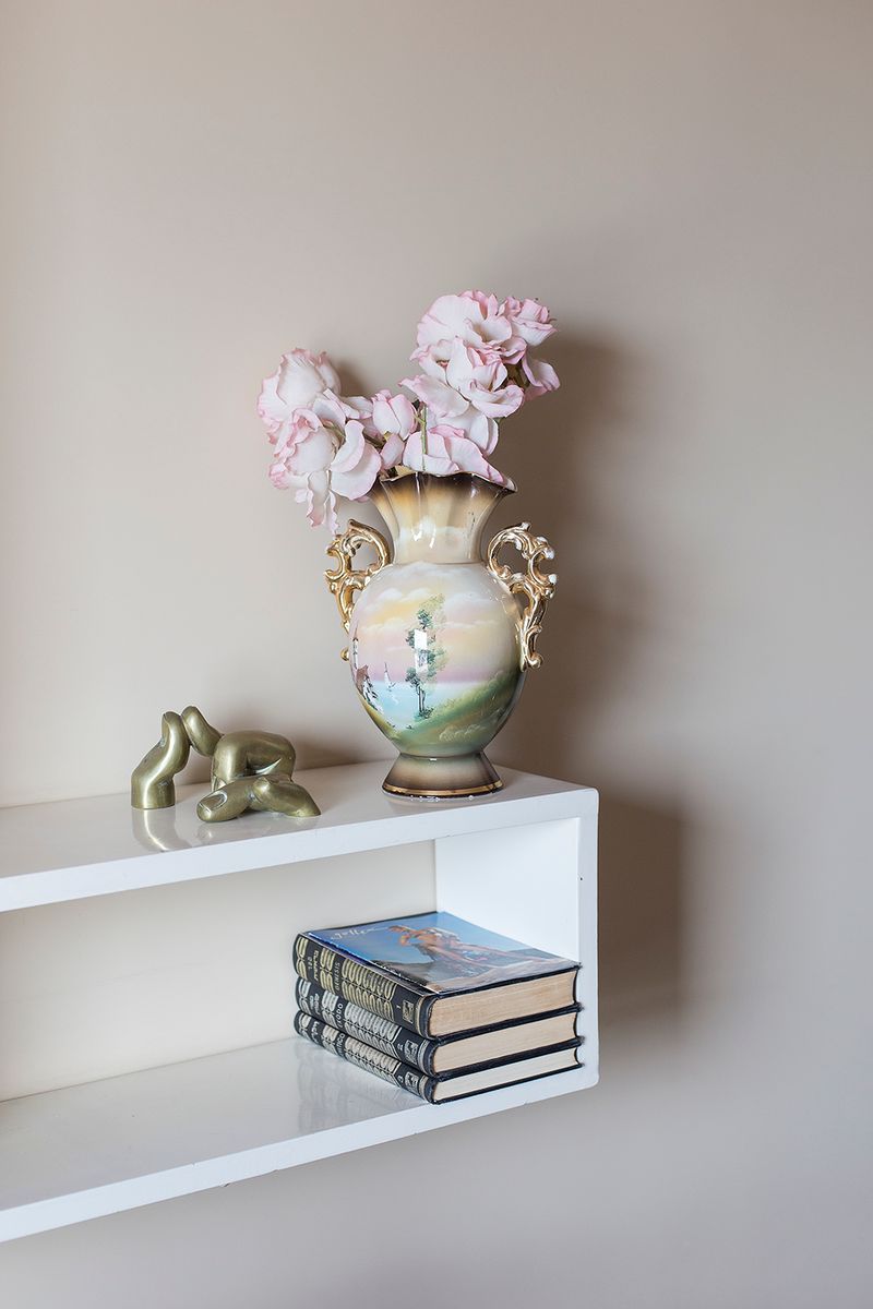 © Natalia Dana - Image from the Tzniut photography project