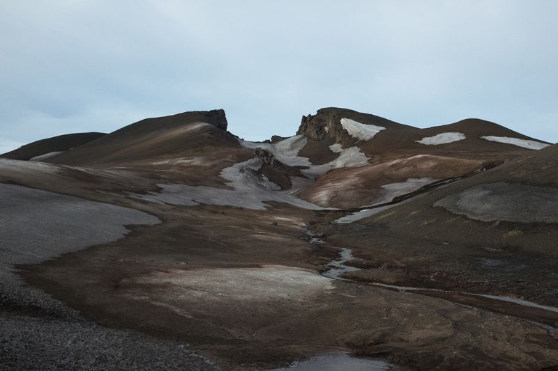 © Hui Hsien Ng - Image from the The weight of air photography project