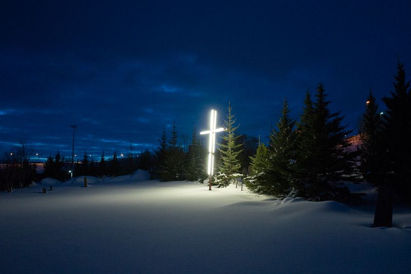 © Hui Hsien Ng - Image from the The weight of air photography project