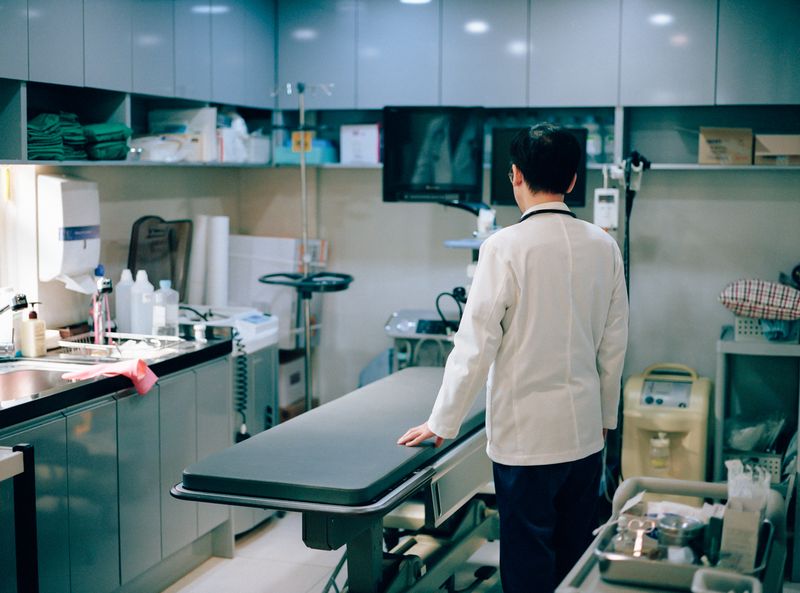 © Gowun Lee - Image from the I'm here with you photography project