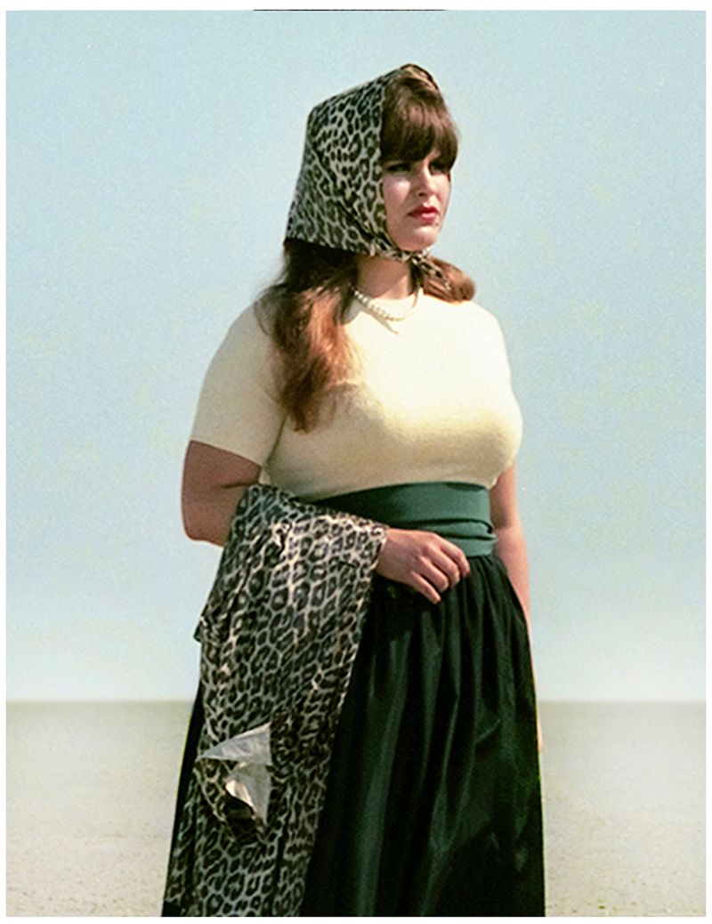 © Anna Tihanyi - Character #2 - Distance