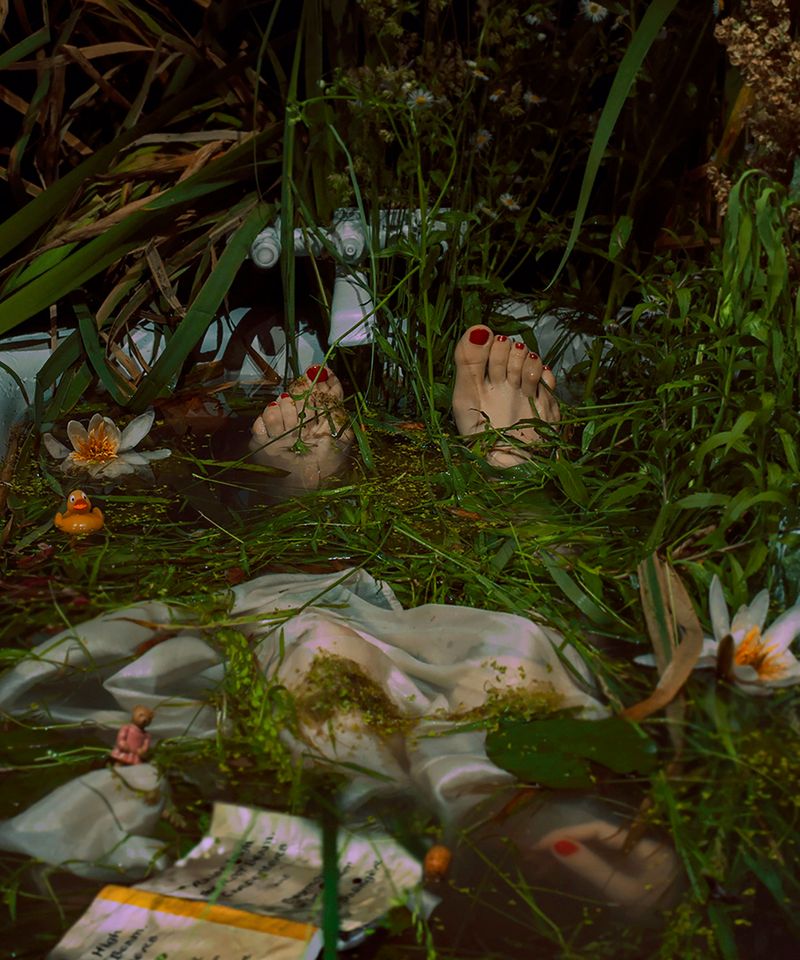 © Anna Tihanyi - Character #1 - Donde el agua me llevo