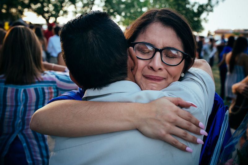 © Sara Lewkowicz - Image from the Cheering on the Border photography project