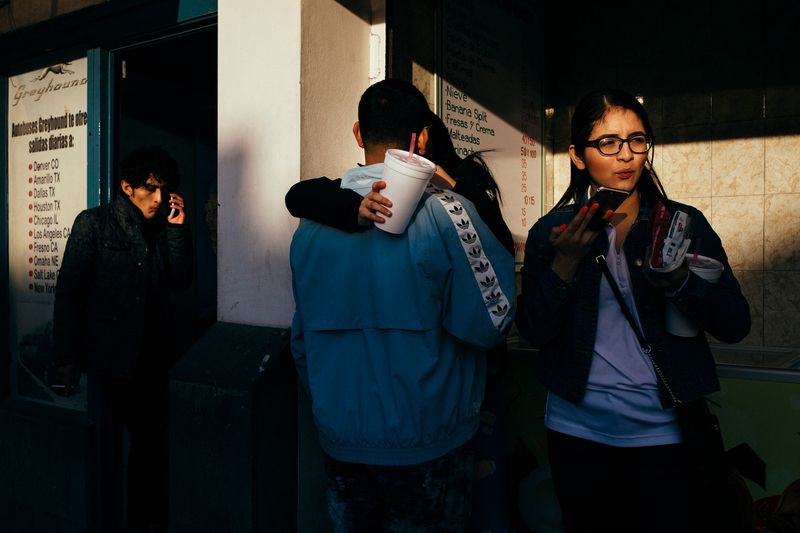 © Sara Lewkowicz - Image from the Cheering on the Border photography project