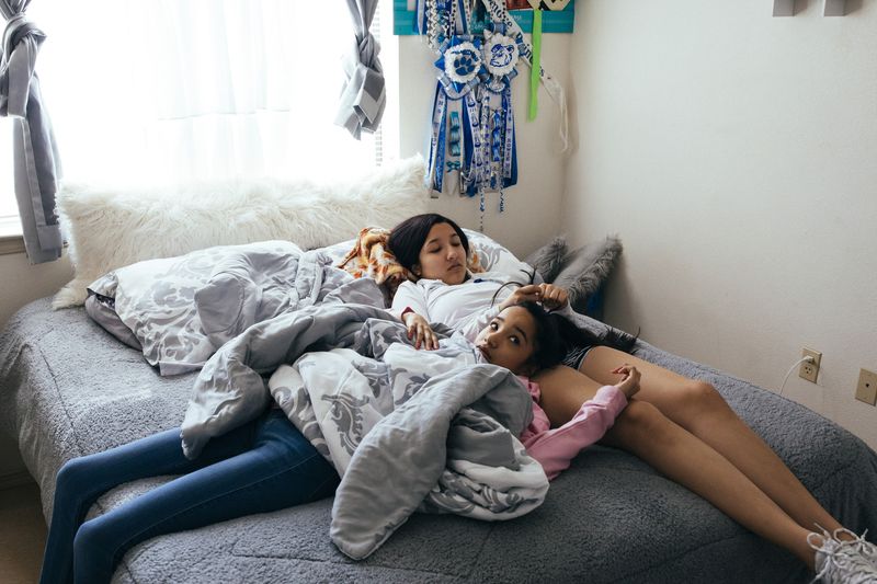 © Sara Lewkowicz - Image from the Cheering on the Border photography project