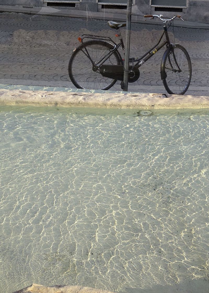 © Philippa Armstrong - Image from the Italy's  vertical playscapes photography project