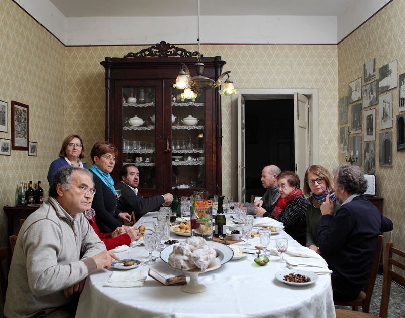 © Niccolò Rastrelli - Image from the Il pranzo della Domenica (Sunday lunch) photography project