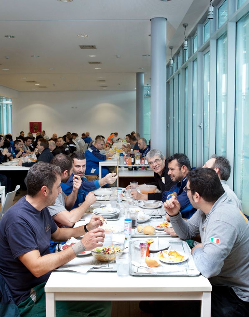 © Niccolò Rastrelli - Image from the Il pranzo della Domenica (Sunday lunch) photography project