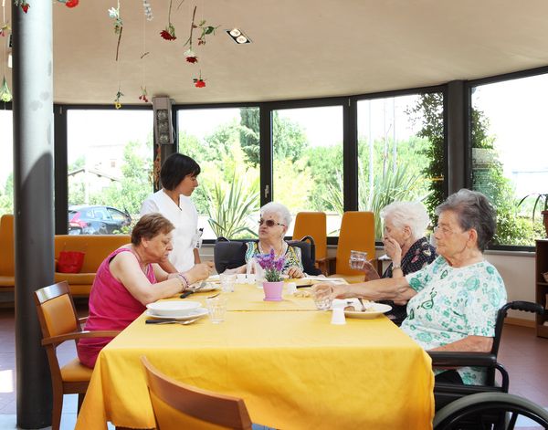 © Niccolò Rastrelli - Image from the Il pranzo della Domenica (Sunday lunch) photography project