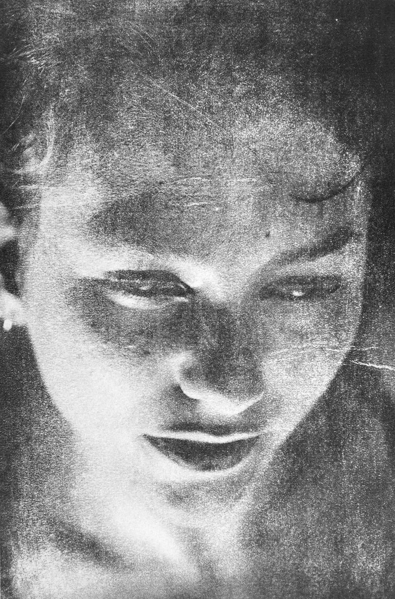 © Ayline Olukman - Image from the tell me about the immense sea photography project