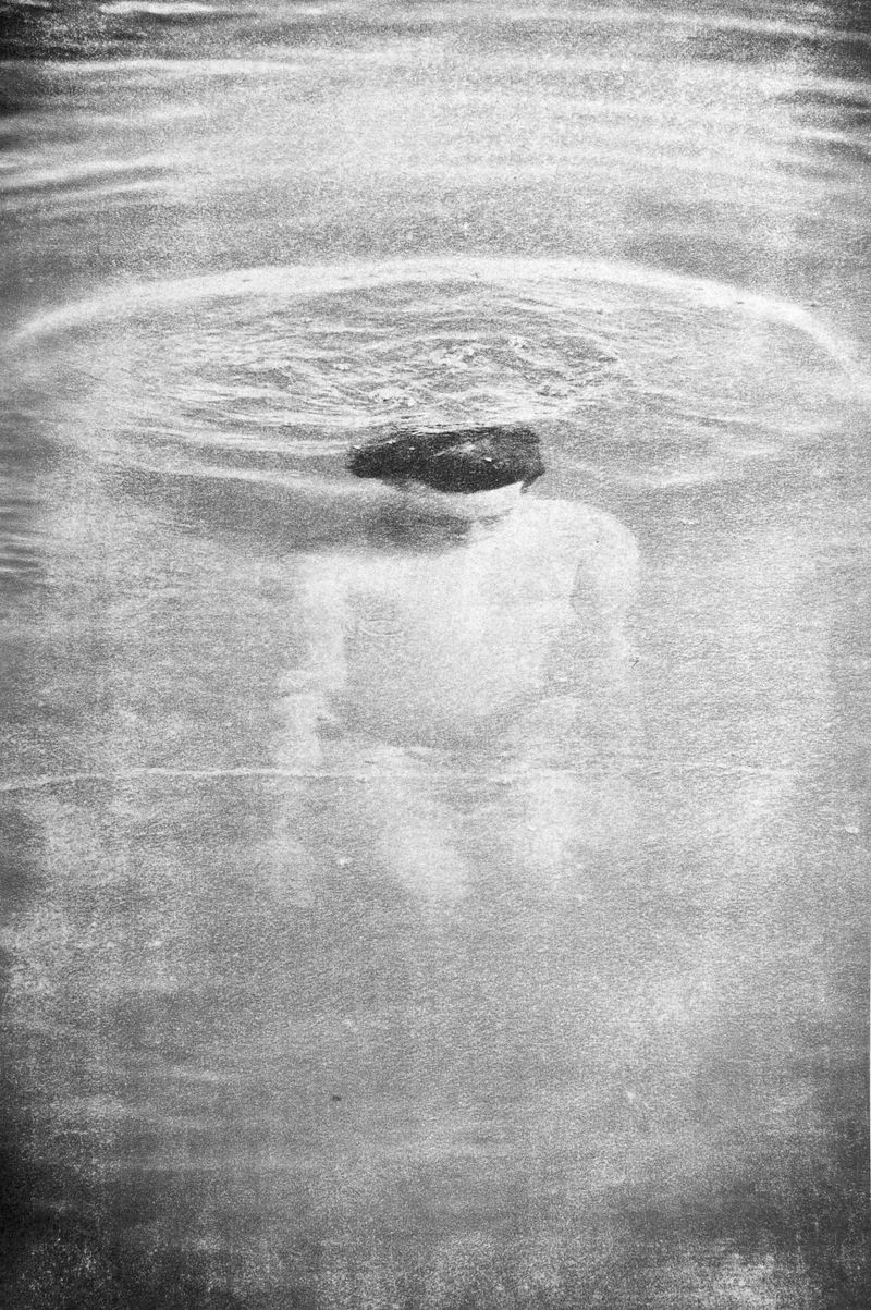 © Ayline Olukman - Image from the tell me about the immense sea photography project