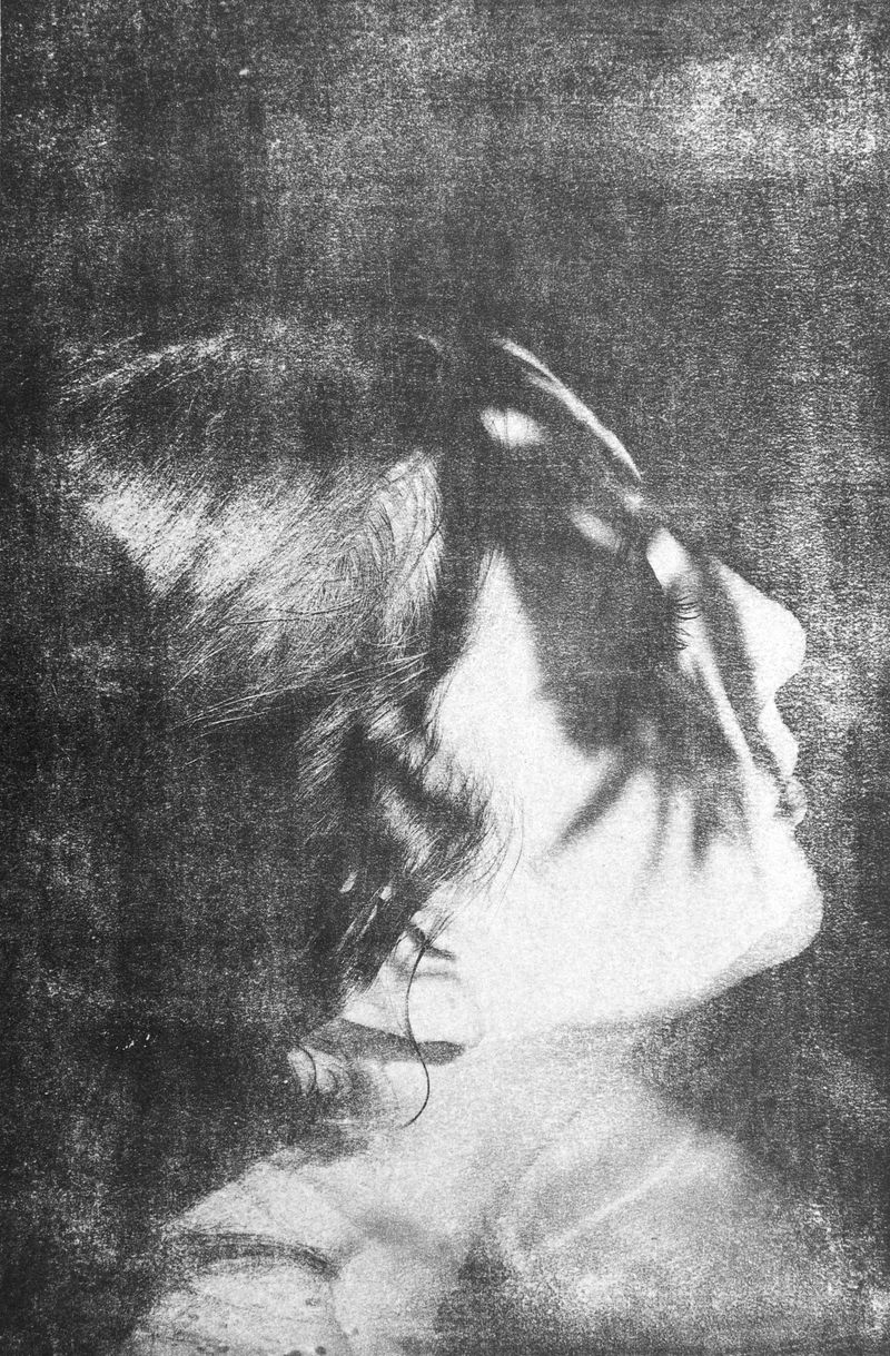 © Ayline Olukman - Image from the tell me about the immense sea photography project