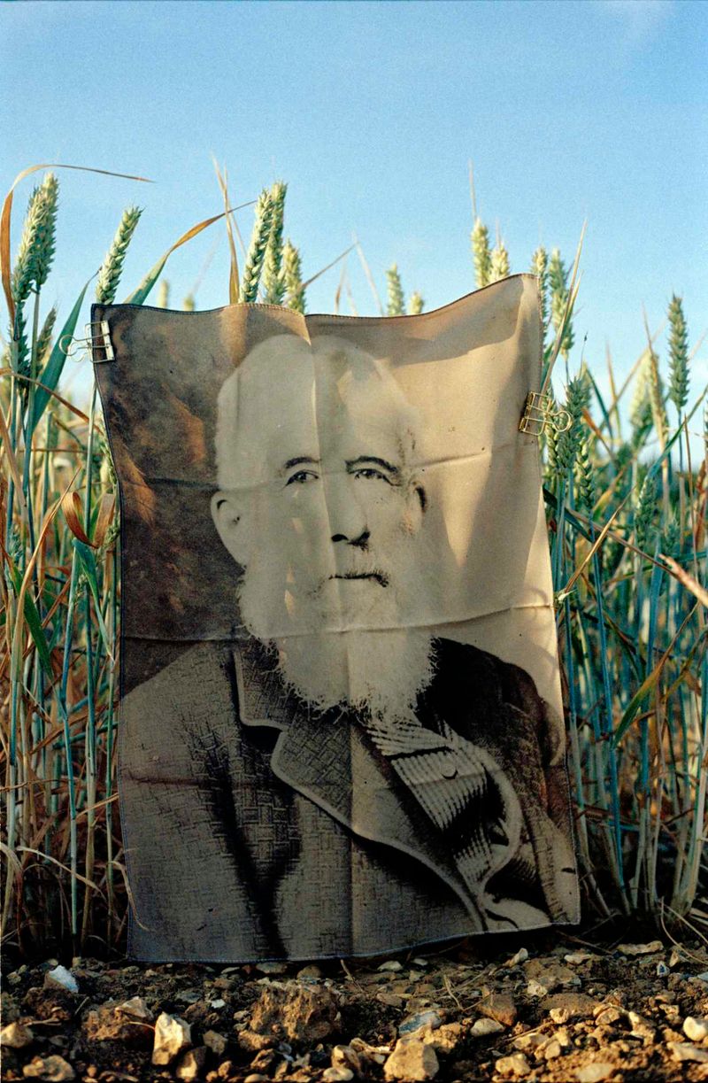 © Crystal Bennes - Image from the We Eat the Earth photography project