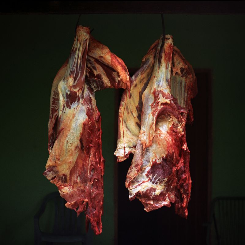 © Paula Herrera Nóbile - Image from the Reina del paraguay photography project