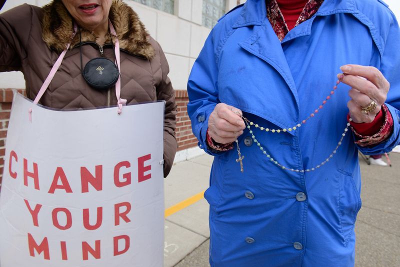 © Alice Proujansky - Image from the speculum: abortion, birth and motherhood photography project