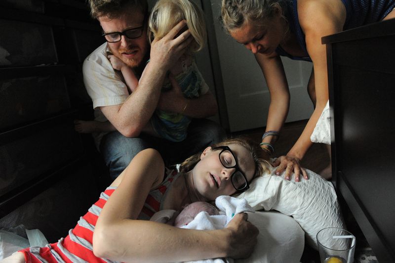© Alice Proujansky - Image from the speculum: abortion, birth and motherhood photography project