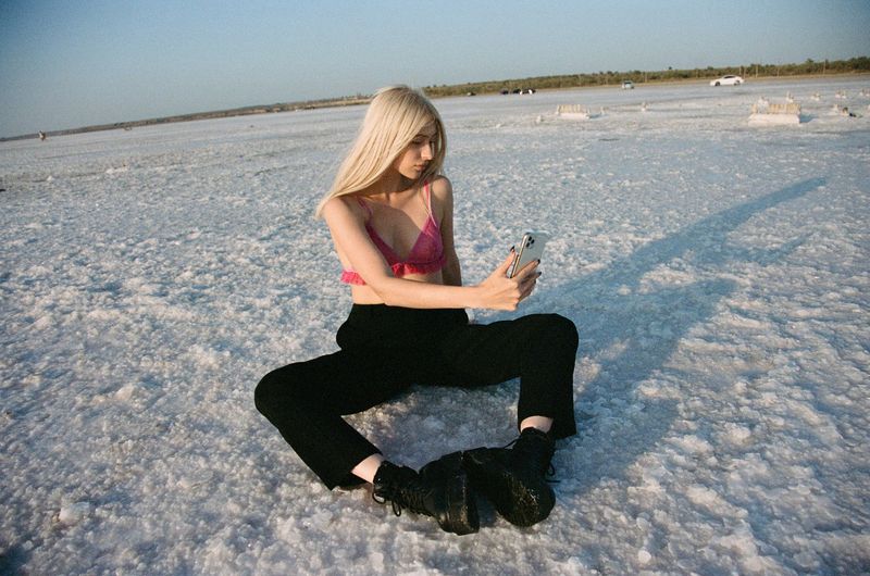 © Ira Lupu - Image from the On Dreams and Screens photography project