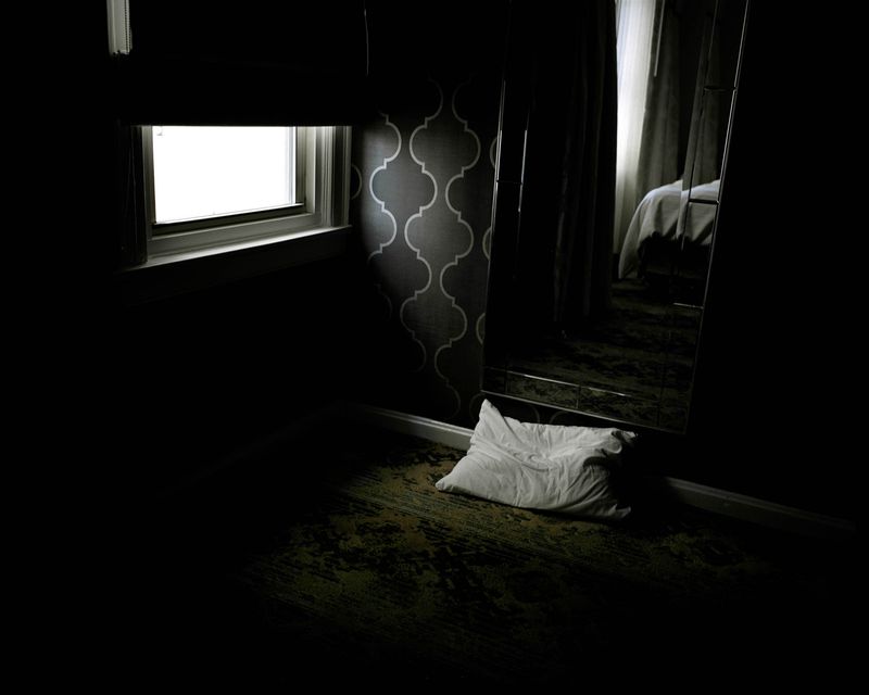 © Ira Lupu - Image from the On Dreams and Screens photography project