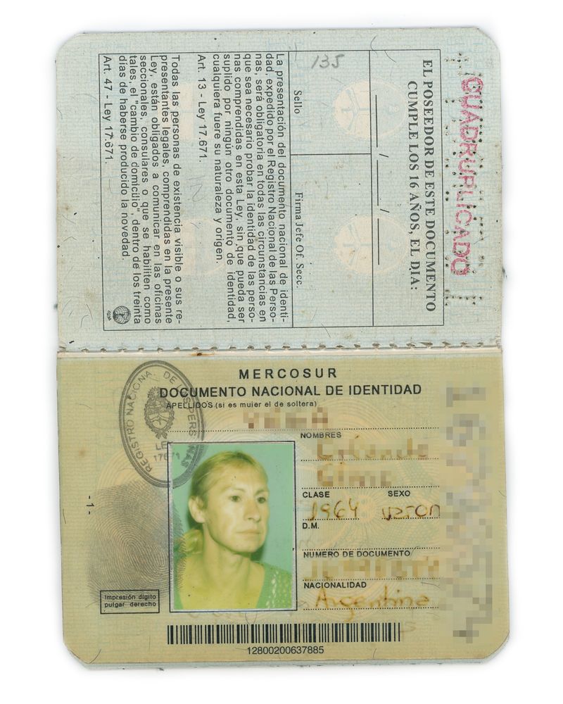 © Mauricio Holc & Hector Villalobos - old ID archive from Teté