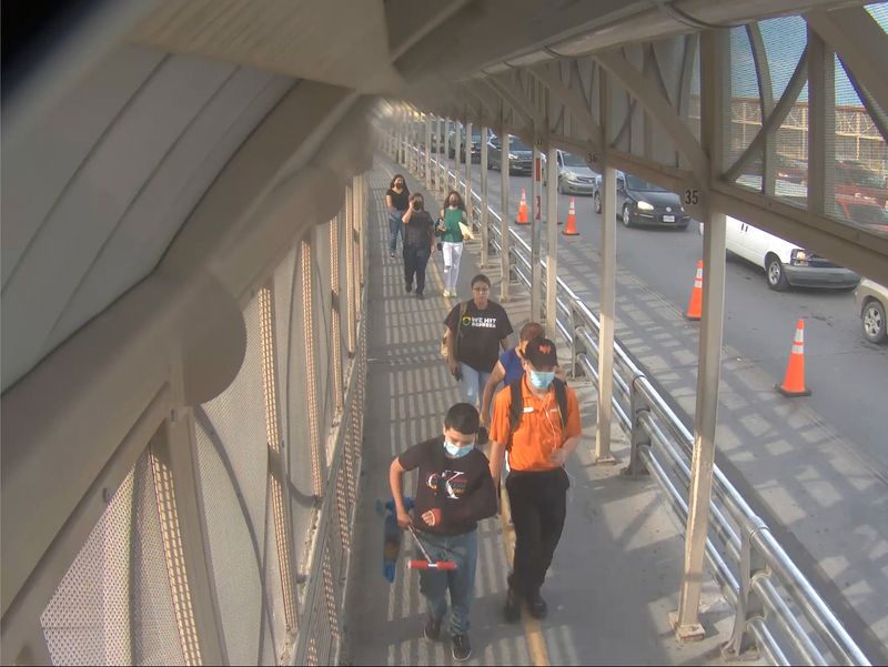 © Alejandro "Luperca" Morales - Whataburger worker (Screenshot_20210728-092551_Chrome), 2022