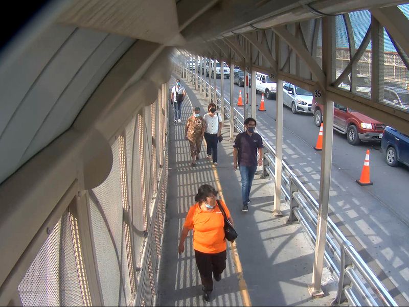 © Alejandro "Luperca" Morales - Fast Food Uniform