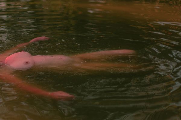 © Johanna Berghorn - Image from the "how do you feel" About growing up female | 3 generations photography project