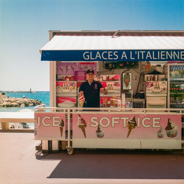 © Johanna Berghorn - FRANÇOIS & his soft-serve hut on the Croisette