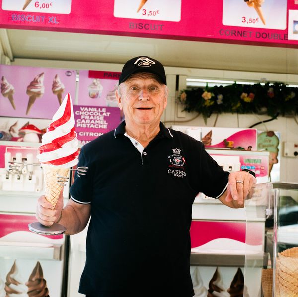 © Johanna Berghorn - FRANÇOIS Soft-serve seller on the Croisette and the festival's most devoted fan