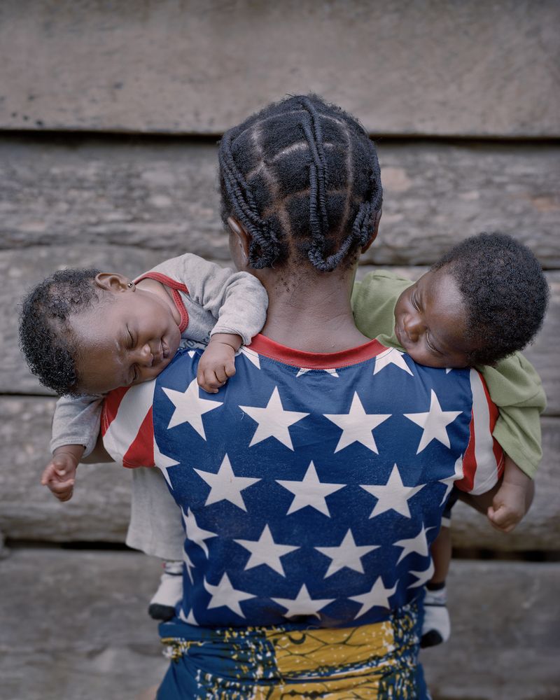 © Elliott Verdier - Image from the Reaching for Dawn photography project