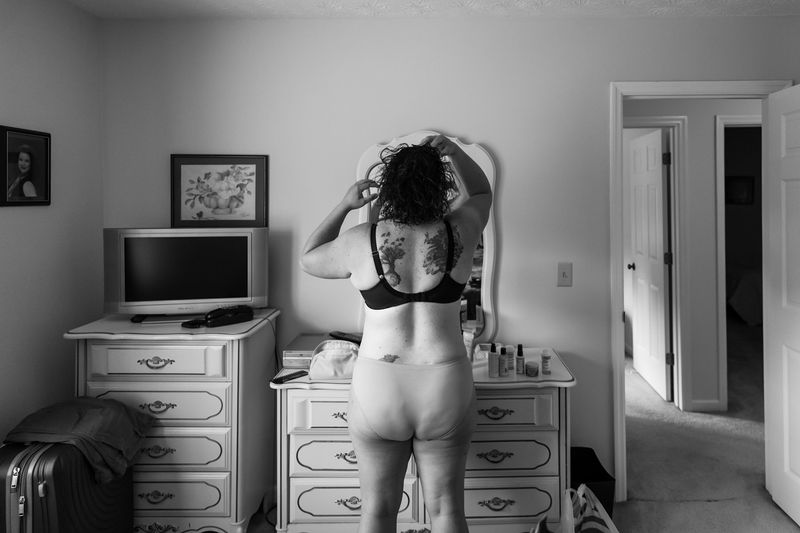 © Lisa Winner - Image from the The Daughterhood Project - The Untold story of family caregiving photography project