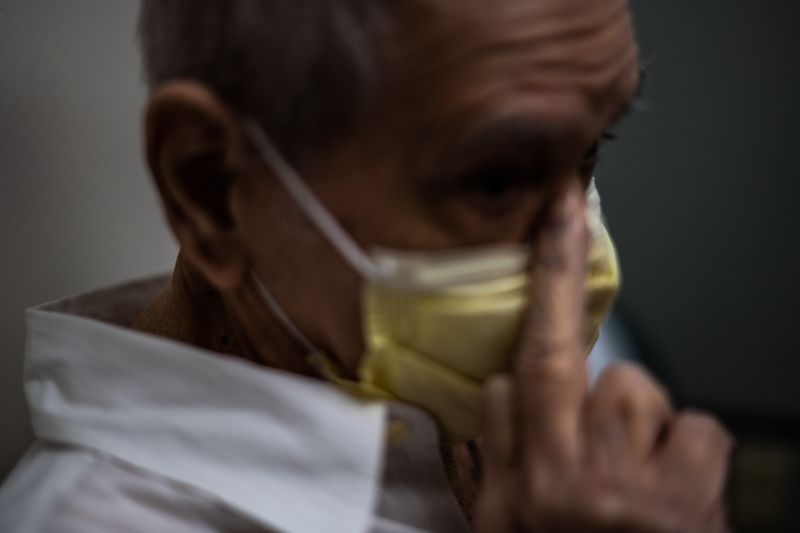 © Lisa Winner - Image from the The Daughterhood Project - The Untold story of family caregiving photography project