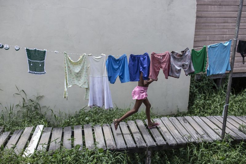 © Lianne Milton