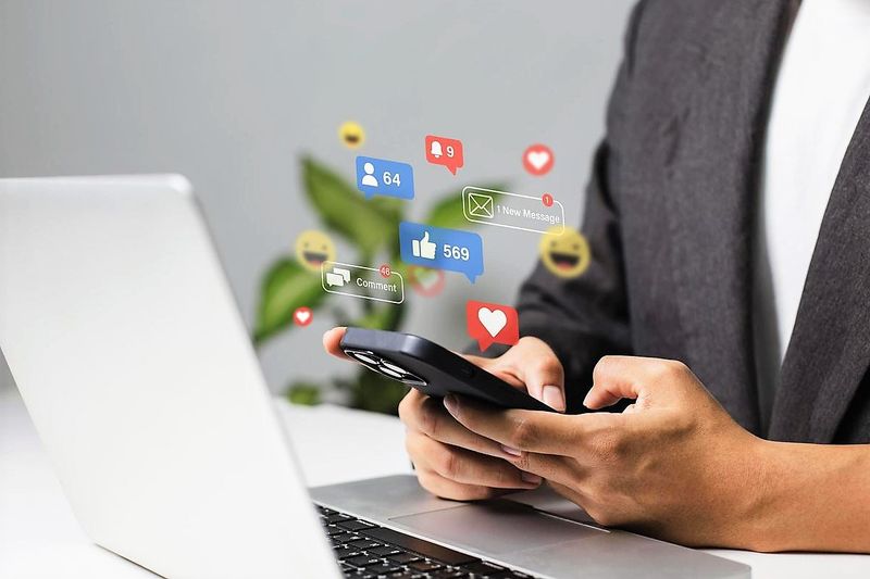 © Raj Kumar - Image from the 10 Game-Changing Social Media Marketing Trends to Watch photography project