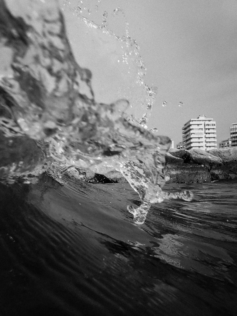 © Laura Fontaine - Undertow