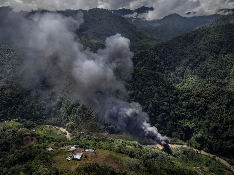 © Mads Nissen - Image from the Sangre Blanca - The Lost War on Cocaine photography project