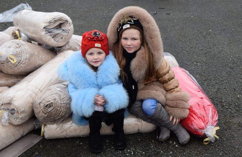 © Heather Cody - Two Little Girls