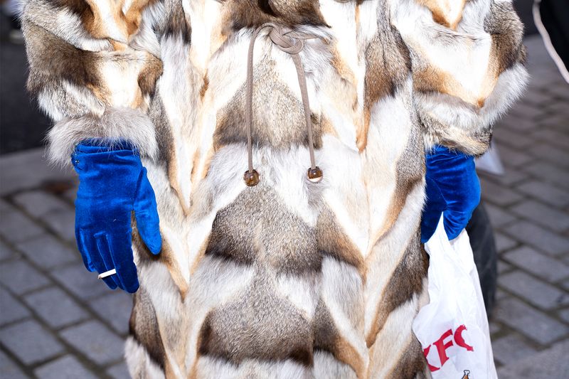 © Manuela Lorente - 20_End. - Excuse me, are you who I think you are? - I think it's possible ...