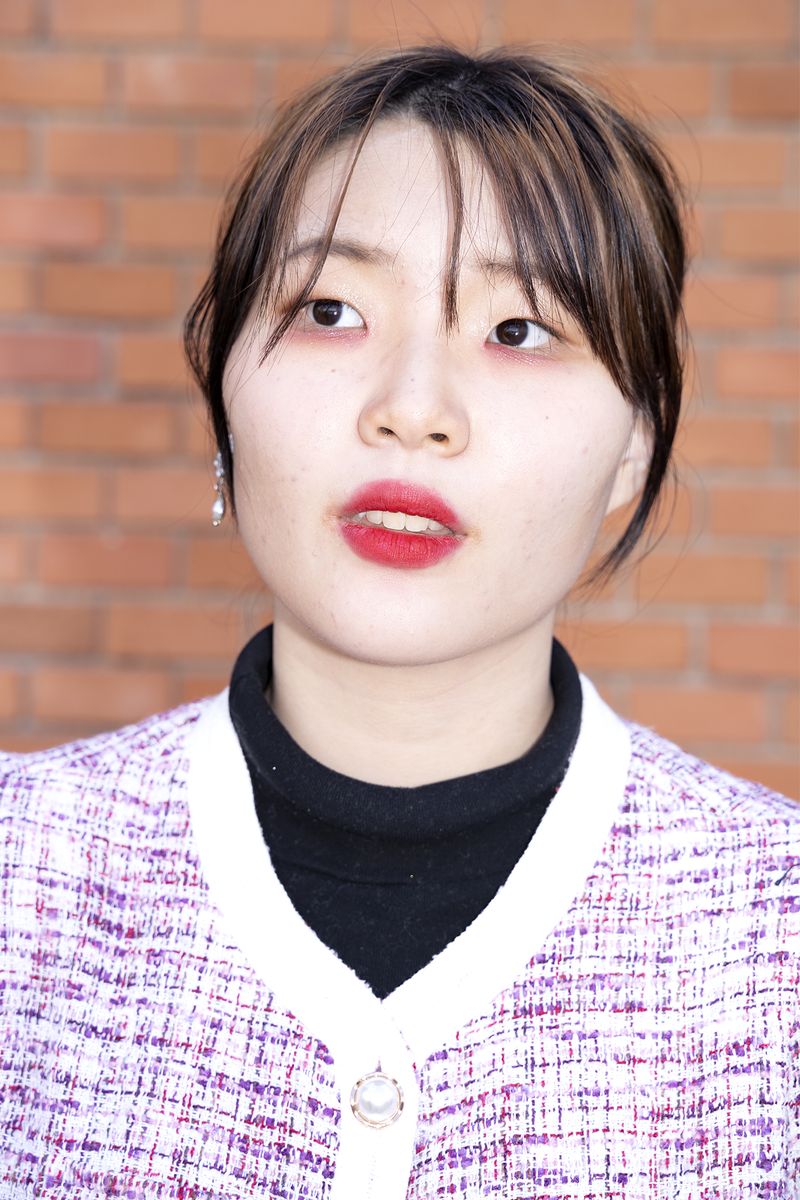 © Manuela Lorente - Image from the ARE YOU WHO I THINK YOU ARE? photography project