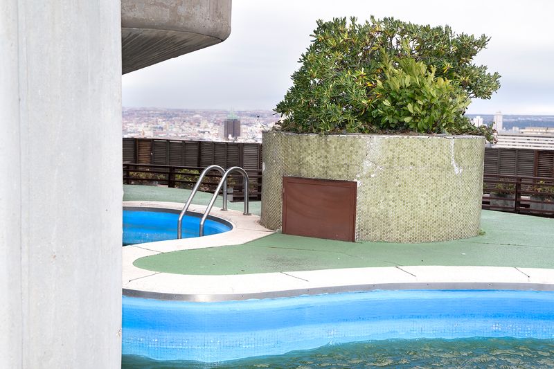 © Manuela Lorente - 18_Pool of "Torres Blancas”.