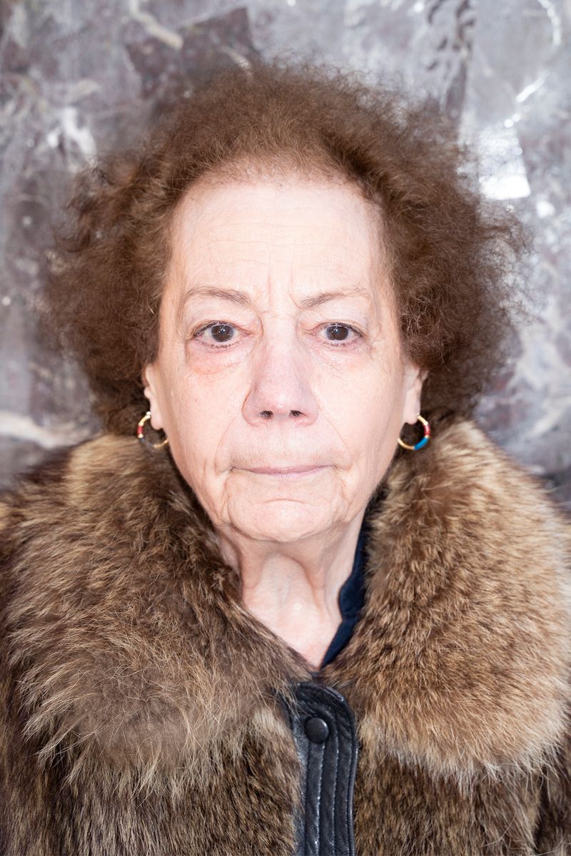 © Manuela Lorente - Image from the ARE YOU WHO I THINK YOU ARE? photography project