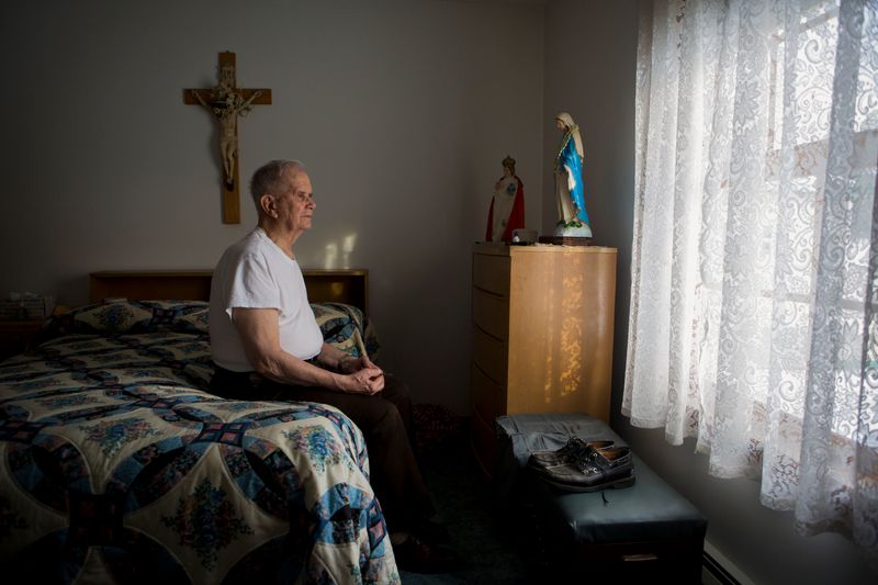 © Barbara Peacock - Pepere - Age 88'When I wake up I try to be quiet so I don't wake her. Then I remember she is no longer here.'Jay, Maine