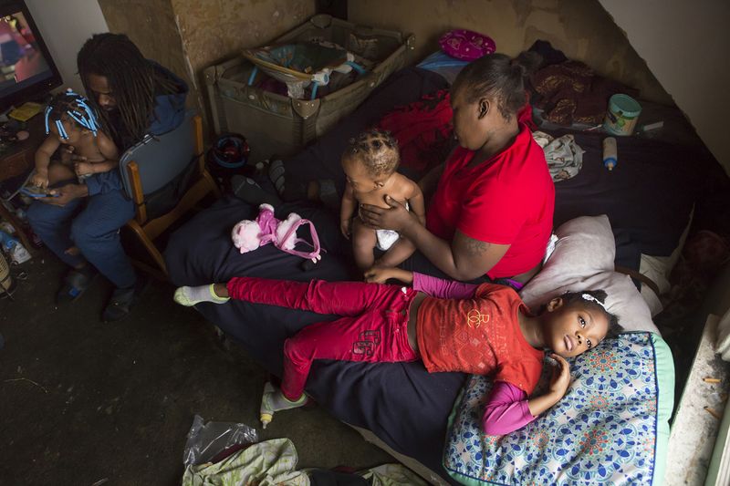 © Barbara Peacock - Lafayette Family - Detroit, Michigan