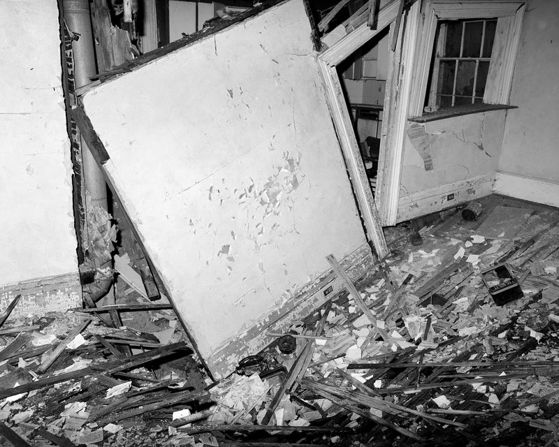 © Ben Dickey - Image from the The Voice That Does Not Ring photography project