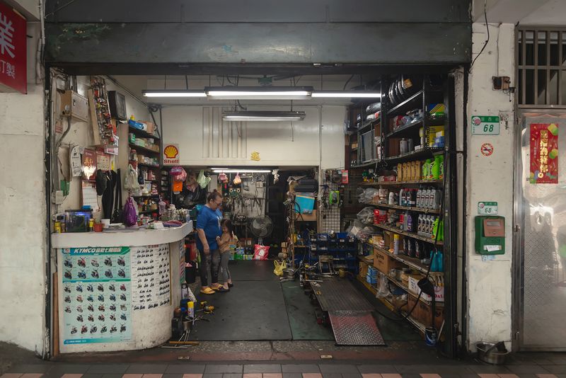 © Andrés Gallardo Albajar - Image from the Life On 2 Wheels - Taiwan photography project